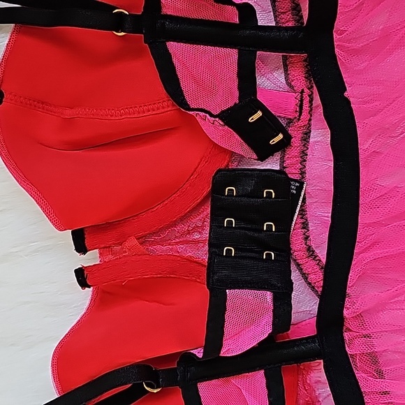 Sexy VS lingerie top - Picture 8 of 9